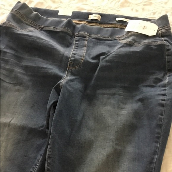 WOMEN’S DENIM JEANS BY WONDERLY - Picture 5 of 7